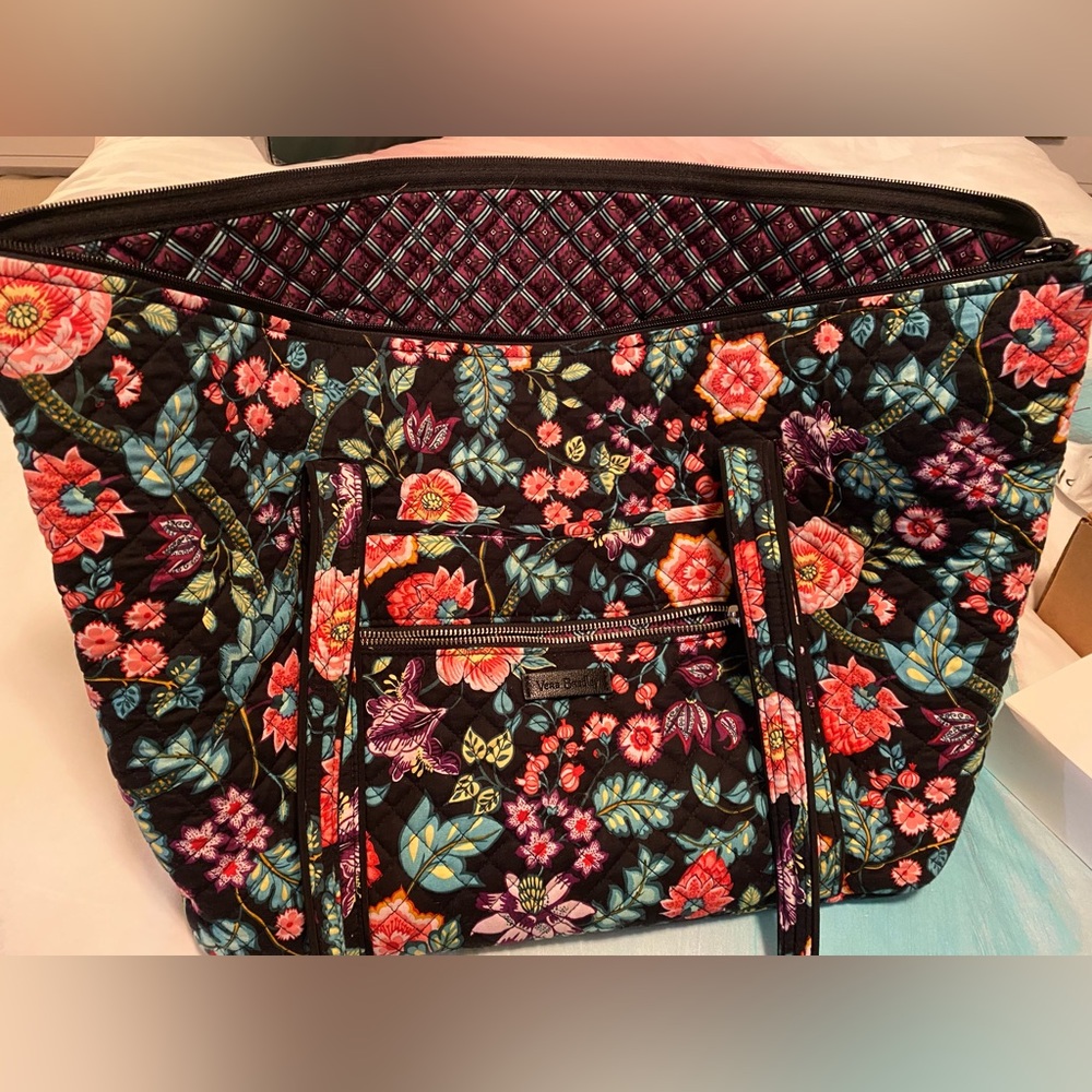 NWOT Vera Bradley Travel Tote